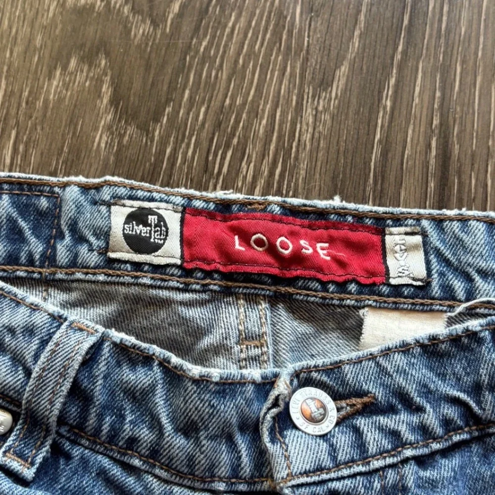 Levis check measurements